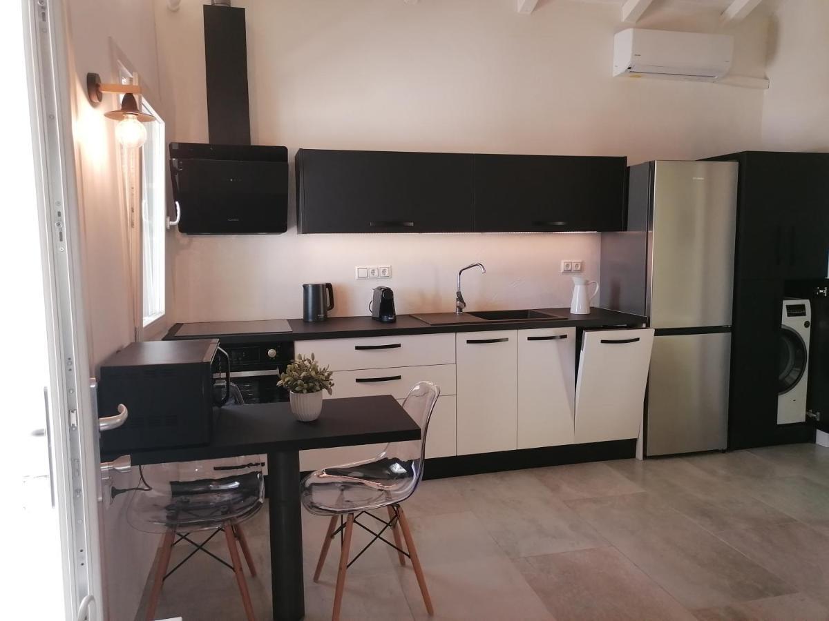 Yalos Luxury Home Agioi Saranta ภายนอก รูปภาพ