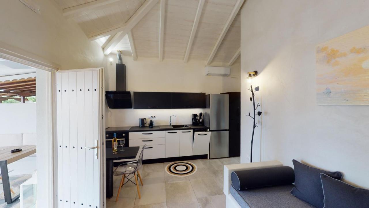 Yalos Luxury Home Agioi Saranta ภายนอก รูปภาพ